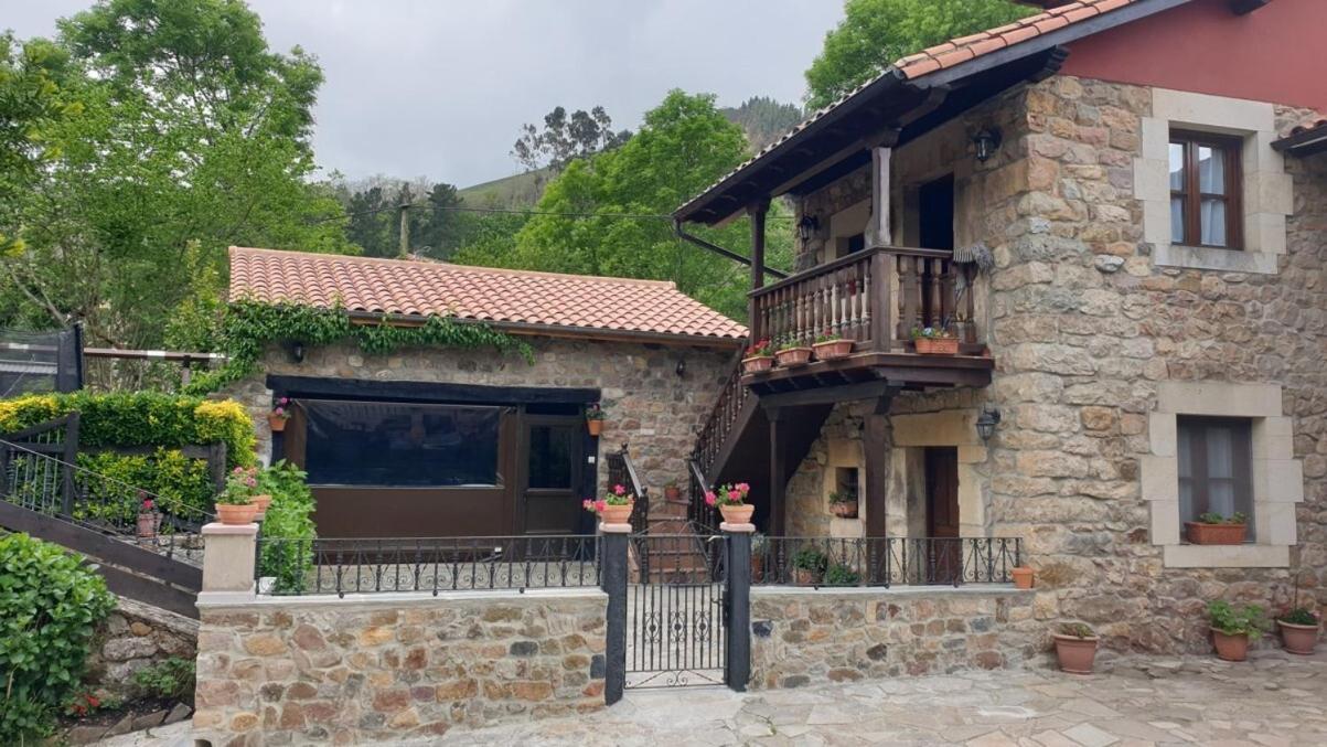 Casa Rural Caborzal Renedo De Cabuerniga 외부 사진