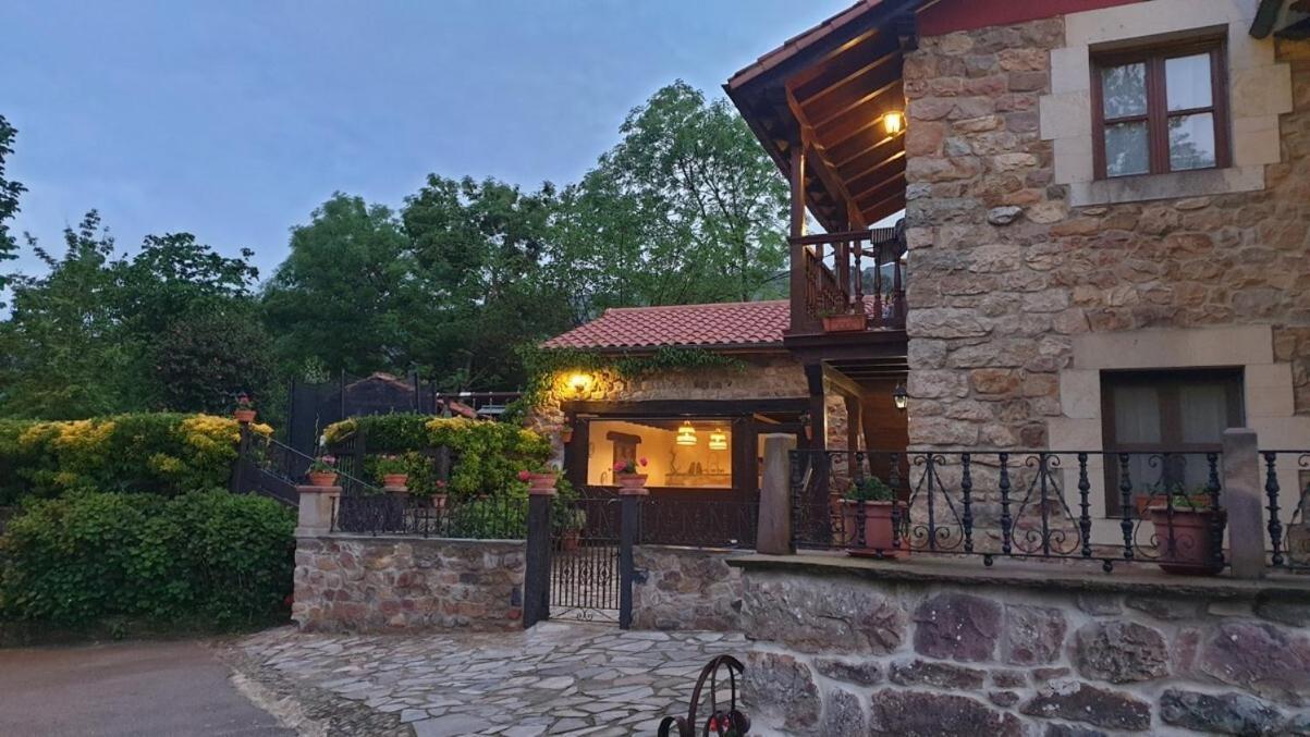 Casa Rural Caborzal Renedo De Cabuerniga 외부 사진