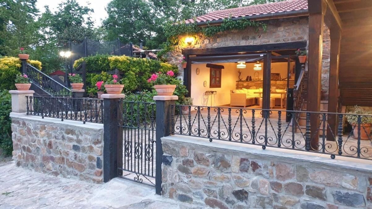 Casa Rural Caborzal Renedo De Cabuerniga 외부 사진