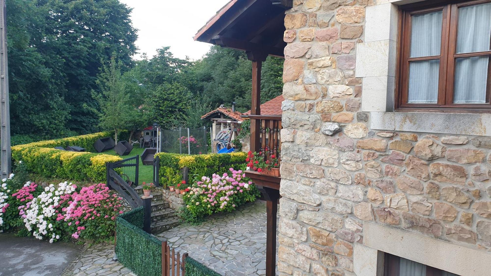 Casa Rural Caborzal Renedo De Cabuerniga 외부 사진