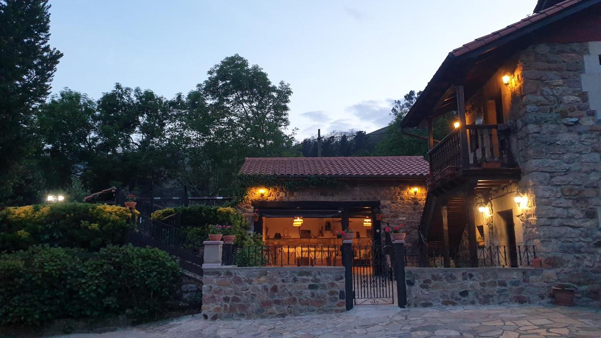 Casa Rural Caborzal Renedo De Cabuerniga 외부 사진